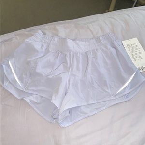 Lululemon size 8 hotty hot shorts